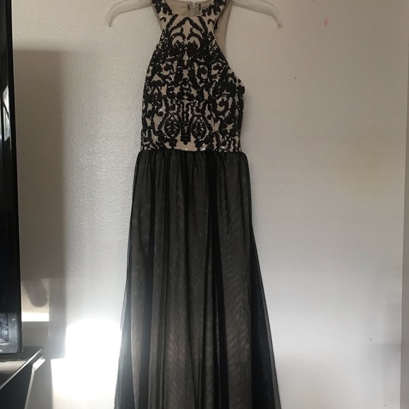 Dress - Picture 2 of 2